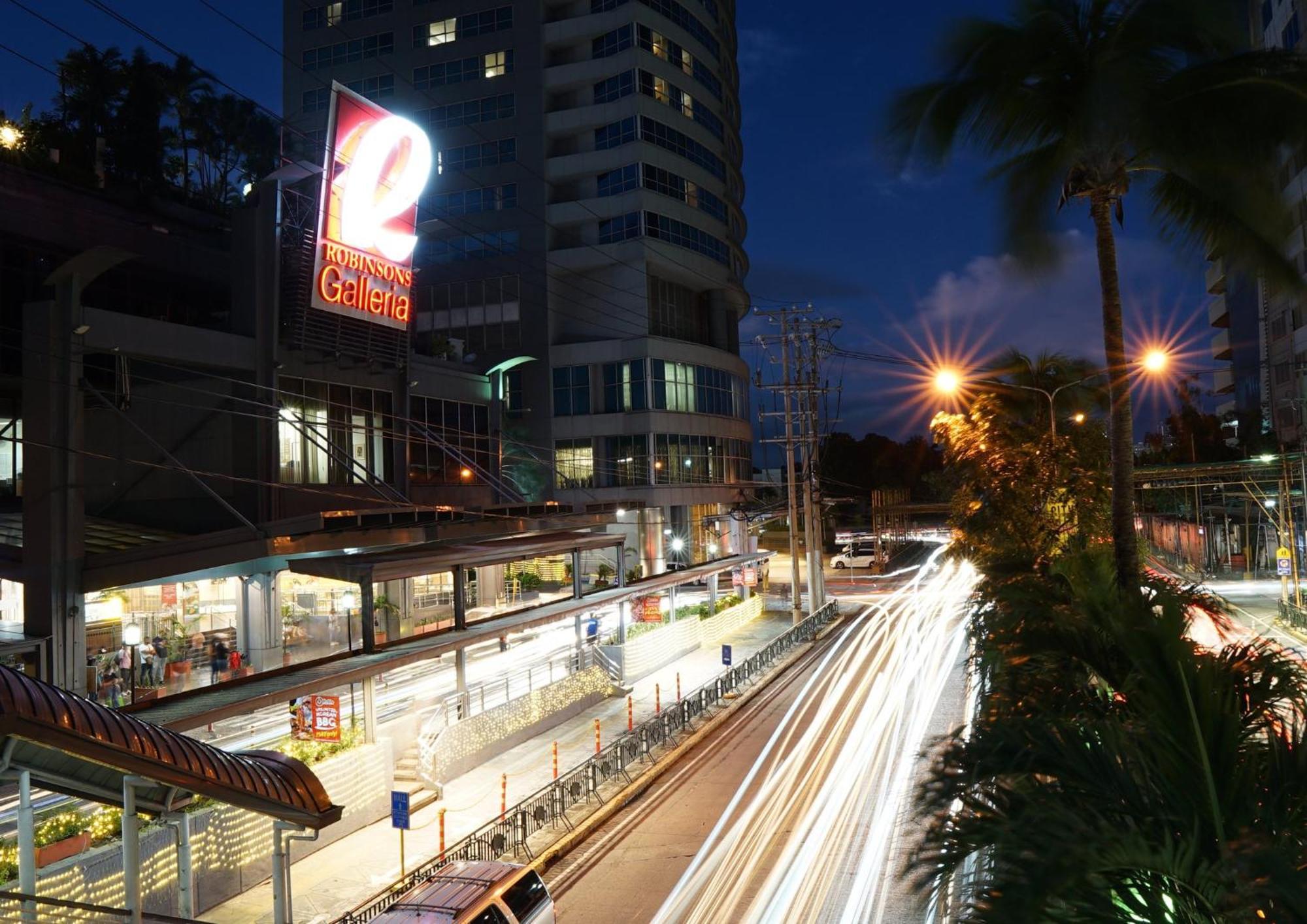 Holiday Inn & Suites Manila Galleria By Ihg Pásig Exterior foto
